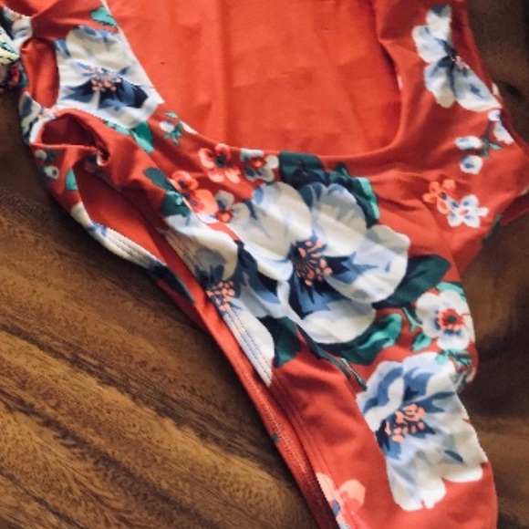Aerie Red Floral One Piece Swimsuit - Picture 6 of 8